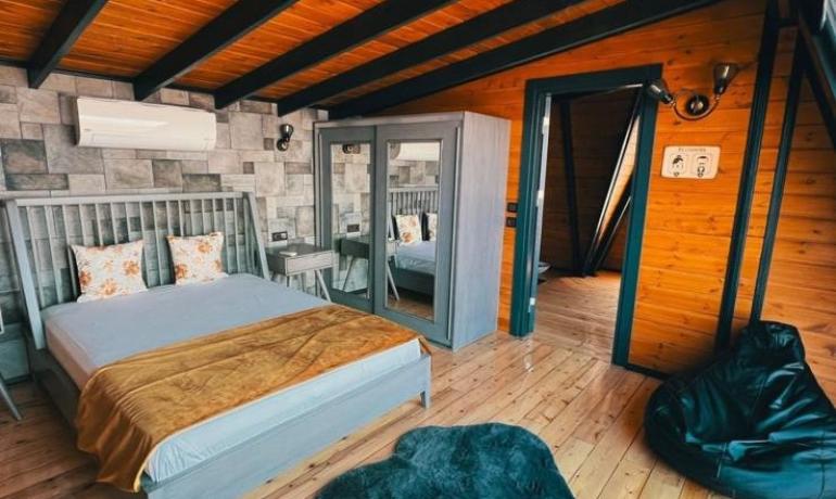 Ruby 4 Plus Bungalow