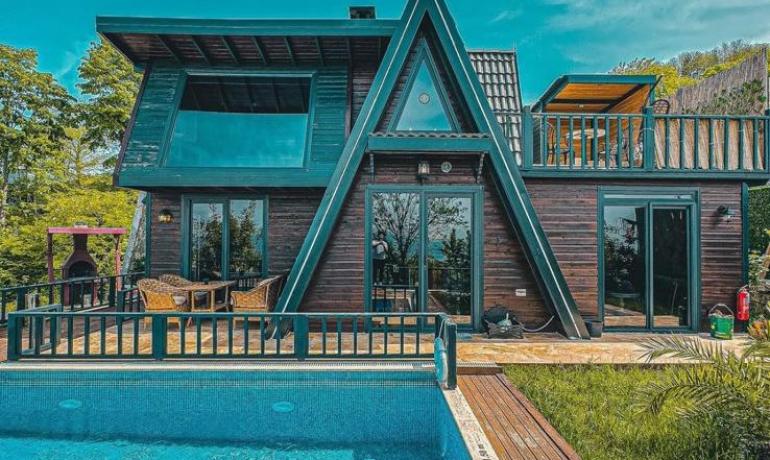 Ruby 4 Plus Bungalow